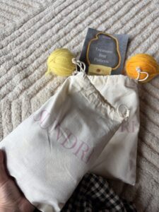 SUNDRI knitting kits with yarn
